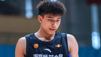乐鱼官方入口-CUBAL东南赛区：刘凯博28分，浙江大学104-57战胜海南师大